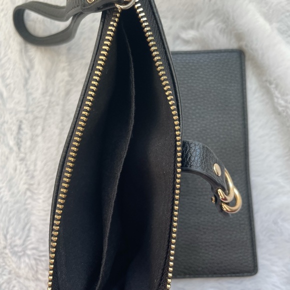 Cute black wristlet - Picture 4 of 4